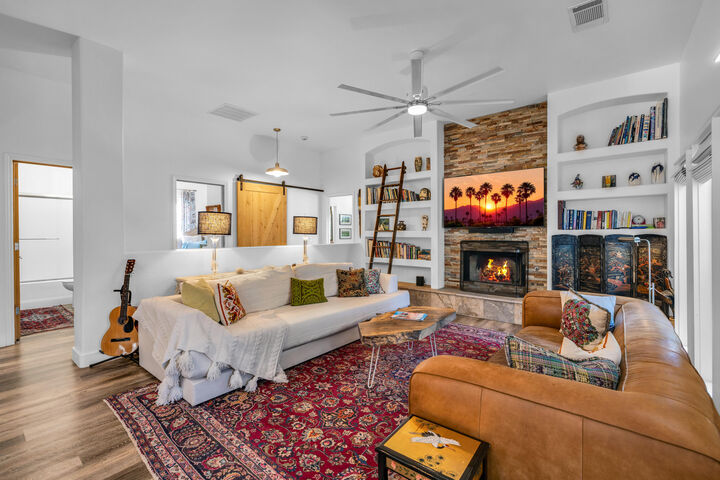 Property Photo:  53980 Avenida Mendoza  CA 92253 