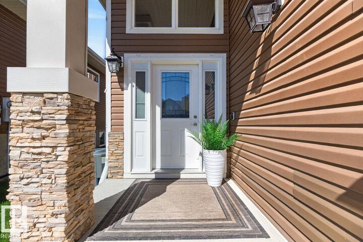 Property Photo: 12 Kingdom Place AB T9E 0J2