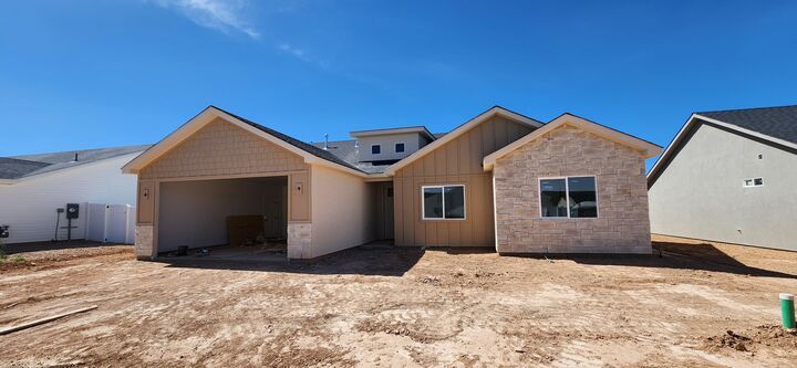 Property Photo: 3303 W Indigo St UT 84721