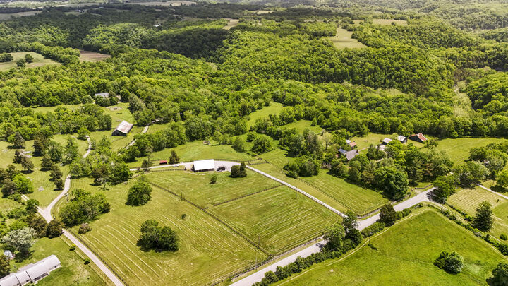Property Photo: 8039 Old Richmond Road KY 40515