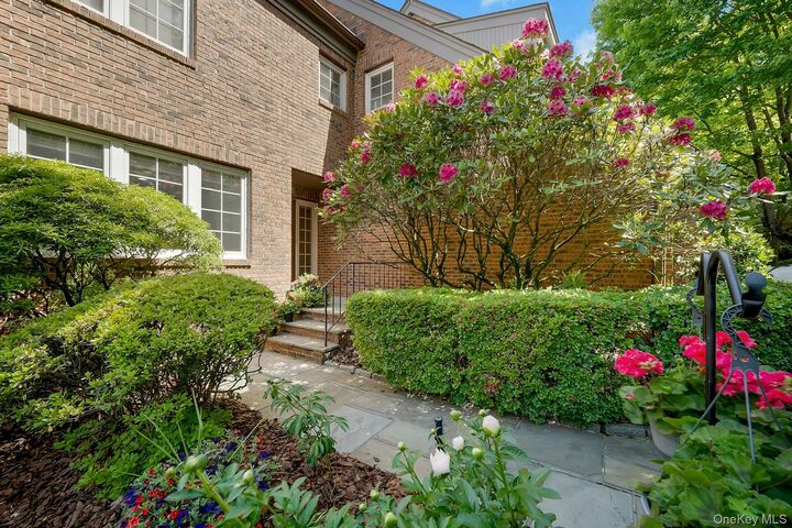 Property Photo: 5 Mill Court NY 10502