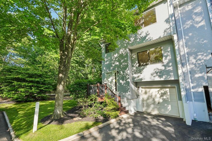 Property Photo:  12 Evan Court  NY 10954 