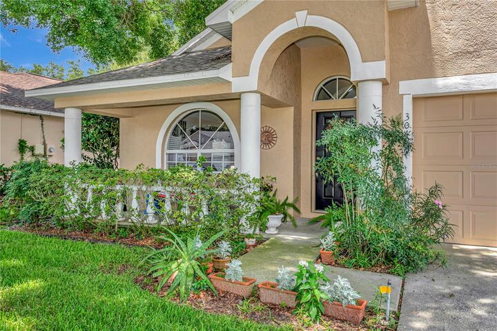 Property Photo:  3049 Beaver Pond Trail  FL 33596 