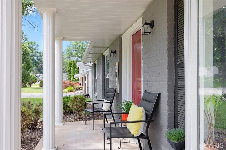 Property Photo: 1221 Momarte Lane MO 63146