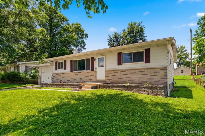 Property Photo:  1607 Barbara Drive  MO 63303 