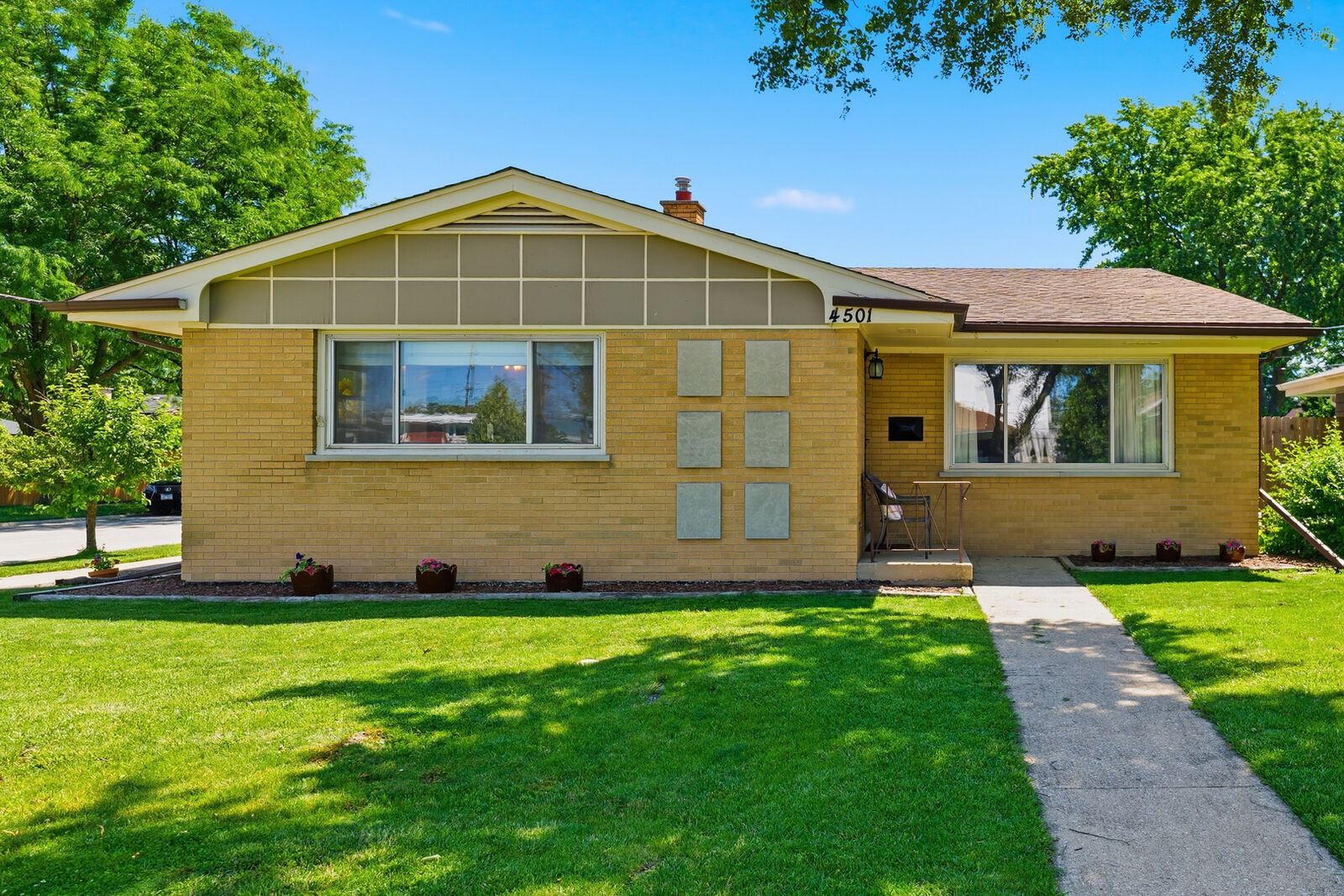 Property Photo: 4501 Blanchan Avenue IL 60513