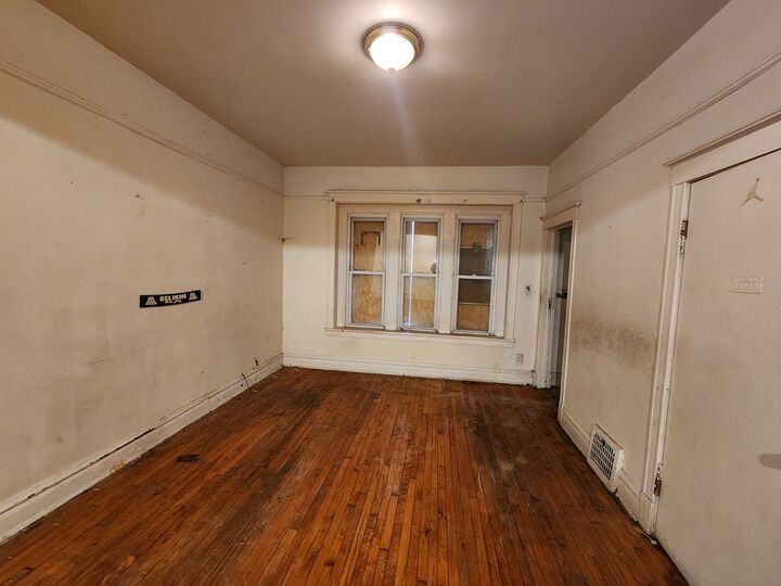 Property Photo:  5242 S Sangamon Street  IL 60609 