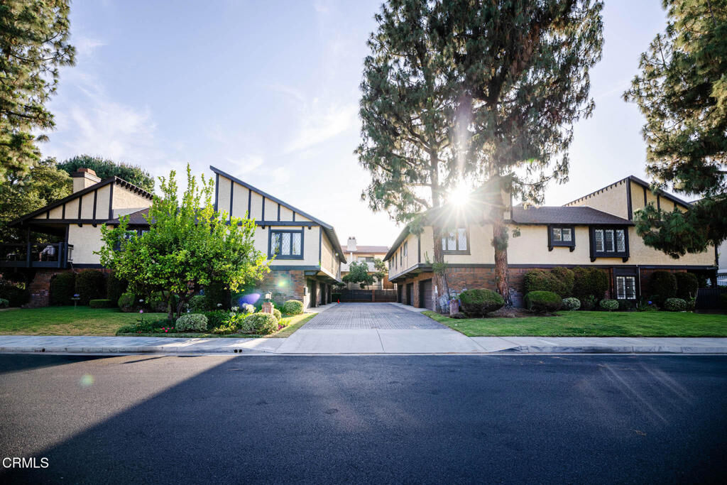 Property Photo:  503 W Duarte Road 6  CA 91007 