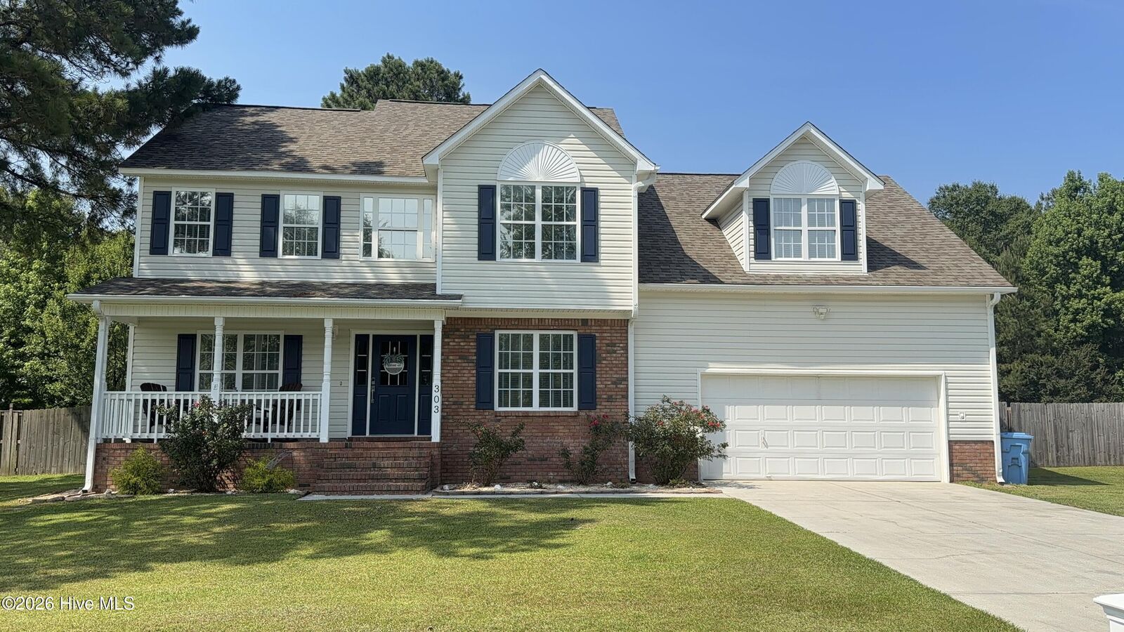 Property Photo:  303 E Regent Court  NC 28546 