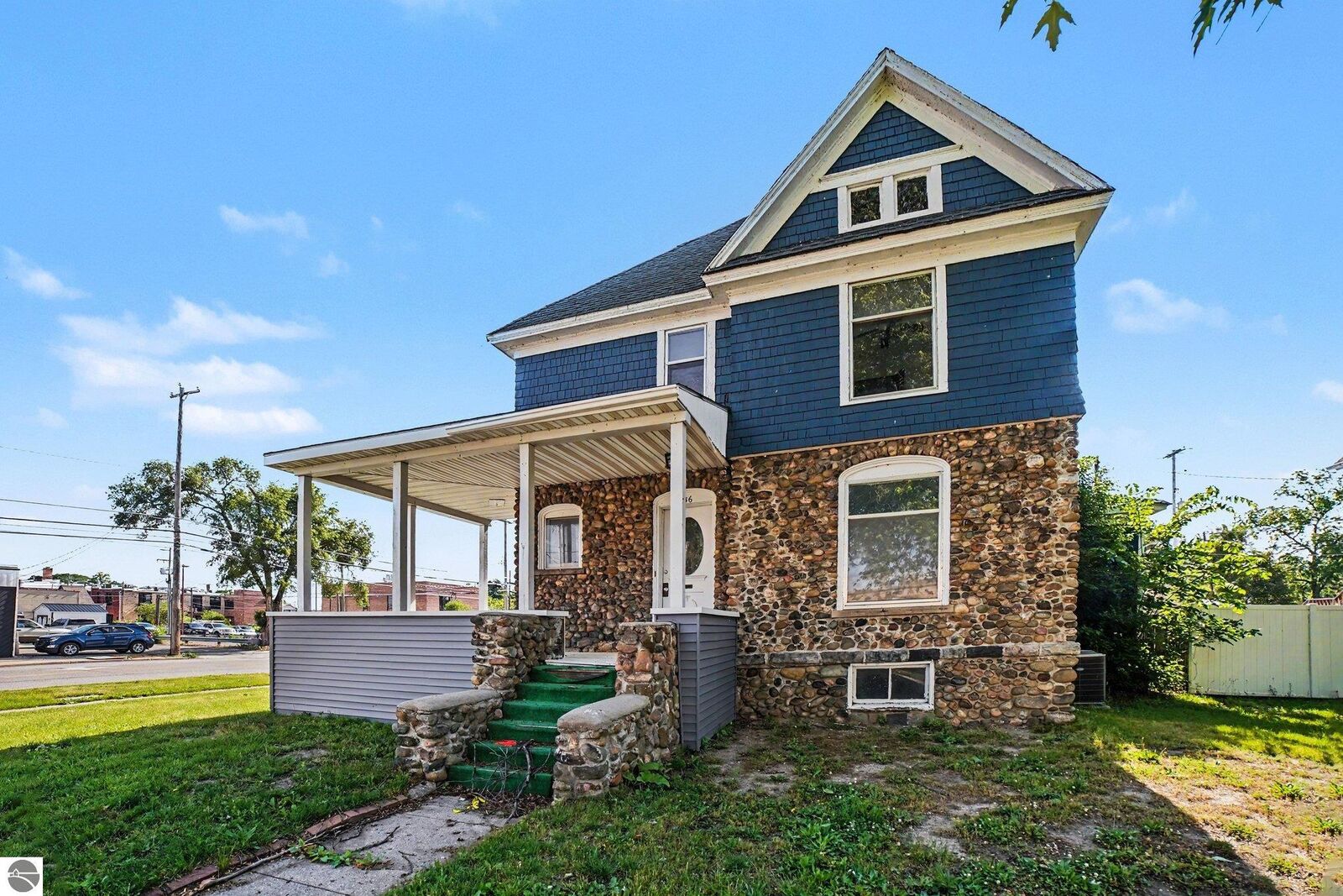 Property Photo:  236 E Center Street  MI 48801 