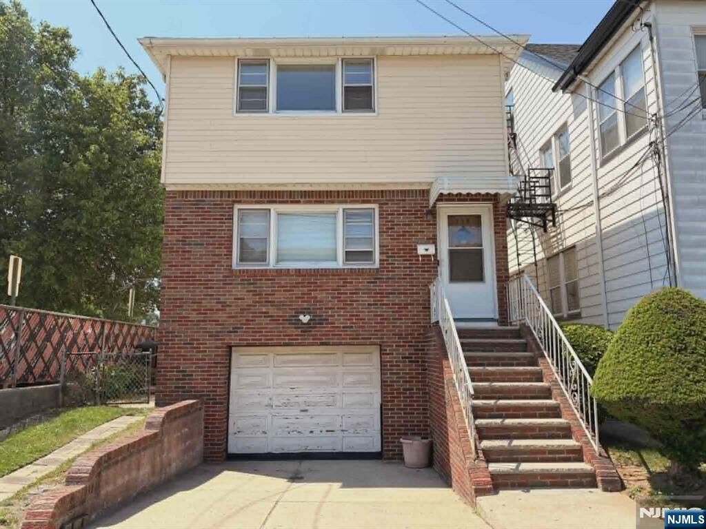 Property Photo:  355 Devon Street  NJ 07032 