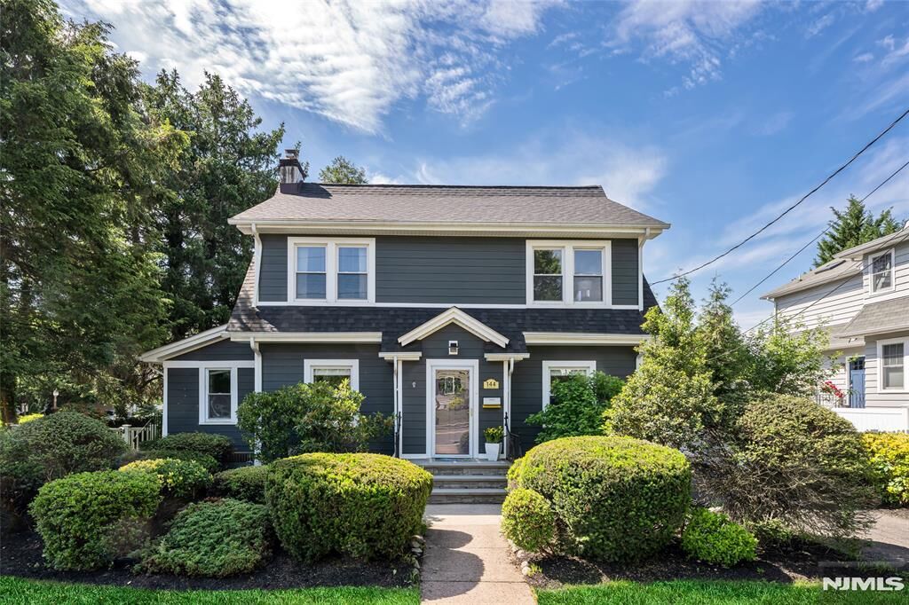 Property Photo:  144 Spencer Place  NJ 07450 