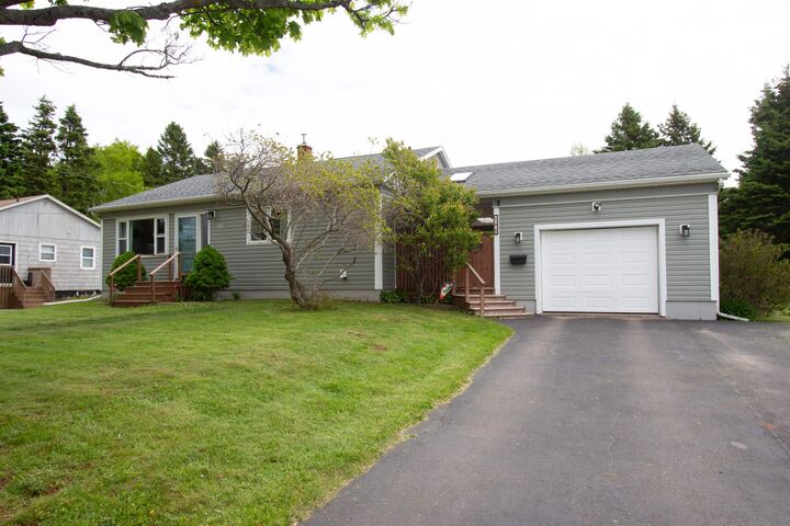 Property Photo: 148 South Drive PE C1N 3Y7