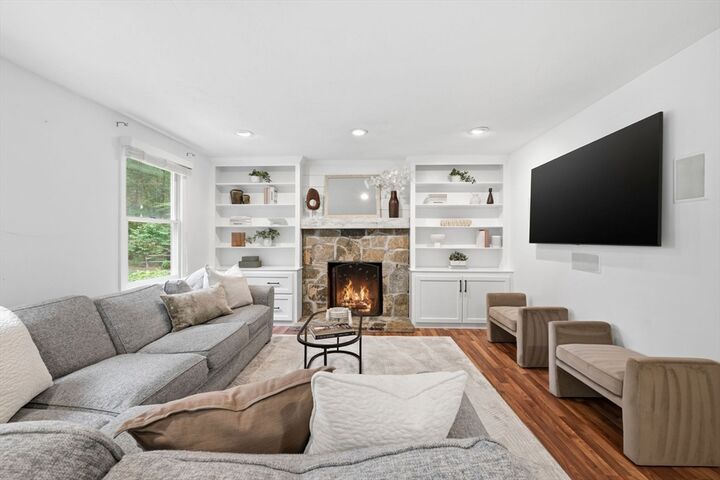 Property Photo:  25 North St  MA 01748 