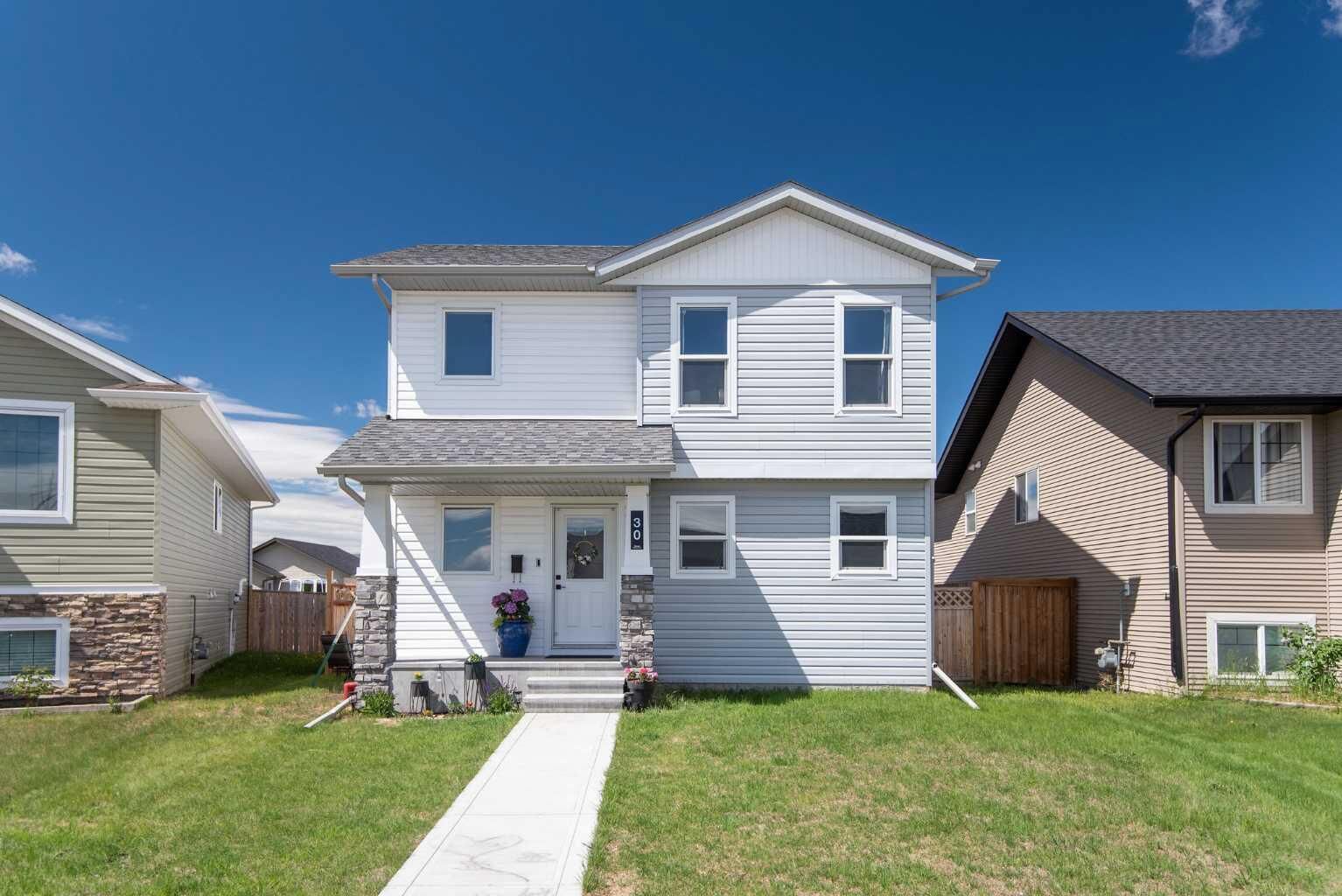 Property Photo:  30 Cascade Street  AB T4M 0A8 