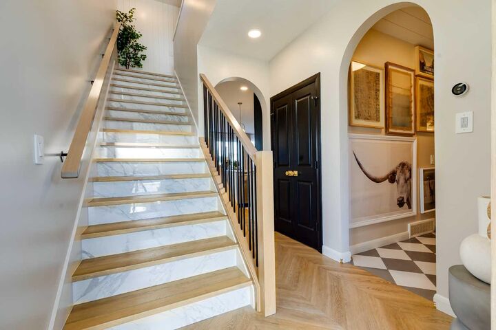 Property Photo:  322 Creekstone Way SW  AB T2X 4E3 