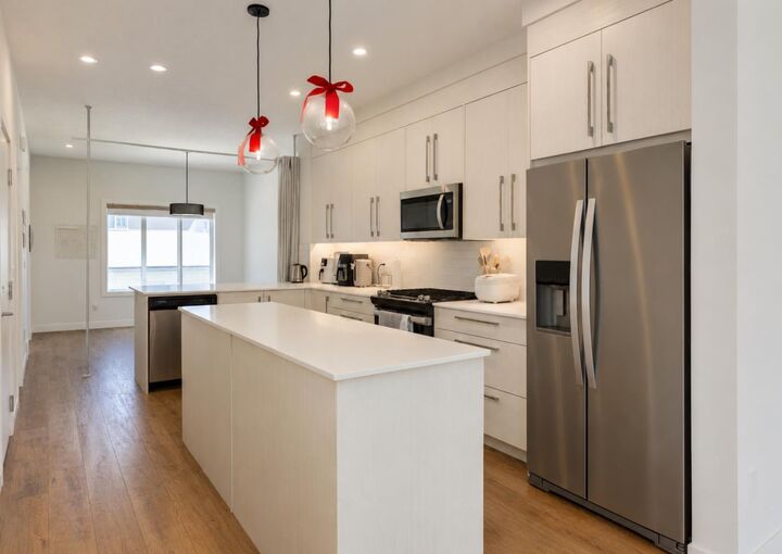 Property Photo: 7386 202 Avenue SE AB T3S 0E7