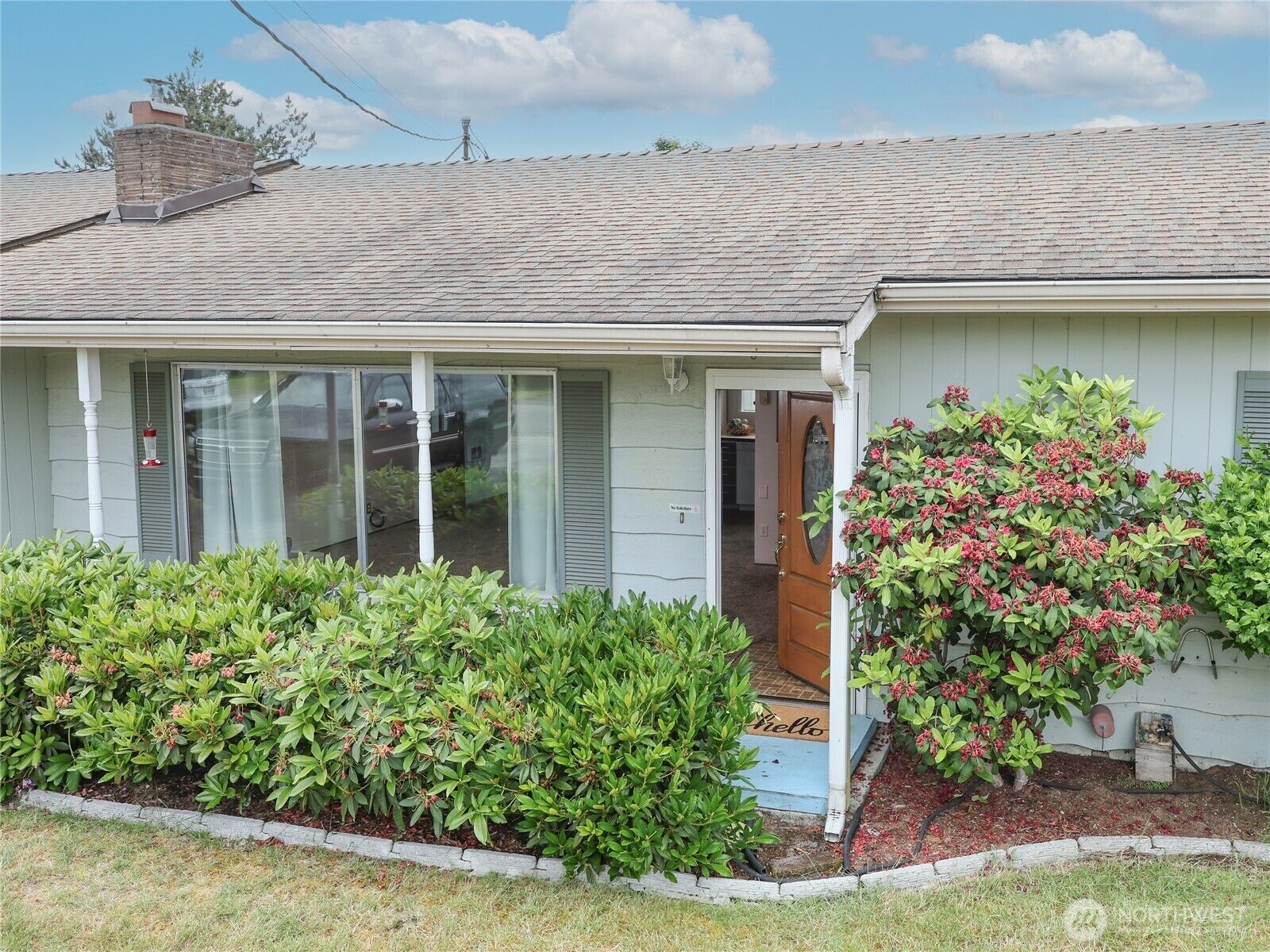 Property Photo:  9314  44th Drive NE  WA 98270 