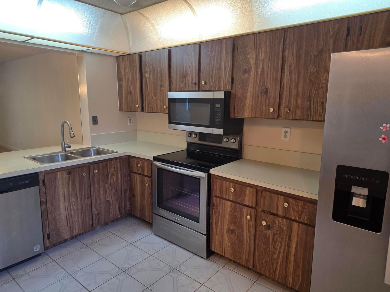 Property Photo: 170 SE 7th Street SE 301 FL 33441