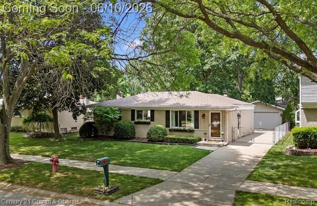 Property Photo: 39734 Scottsdale Drive MI 48188