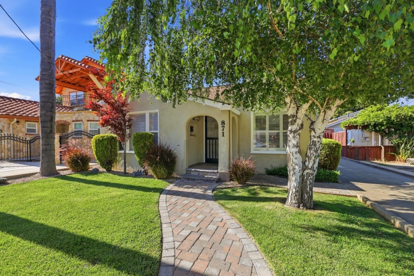 Property Photo:  871 Paula Street  CA 95126 