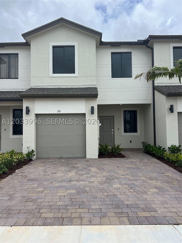 Property Photo:  20 NW 15th Ct  FL 33034 