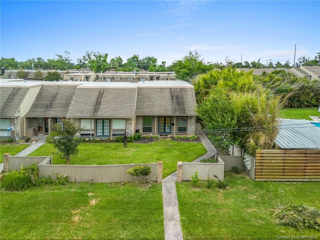 Property Photo:  725 Blackman Street  LA 70605 