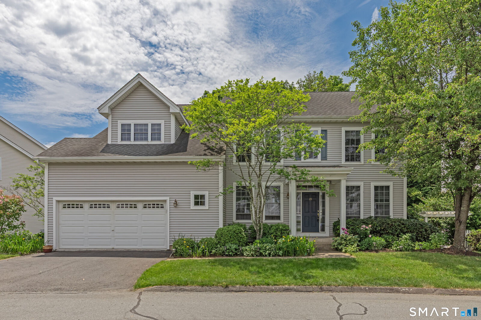 Property Photo:  19 Revere Circle 19  CT 06488 
