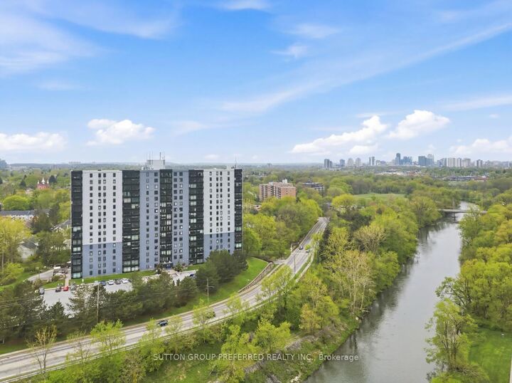 Property Photo: 45 Pond Mills Road 206 ON N5Z 4W5