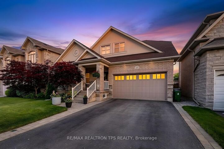 25 Leafield Drive — photo 1