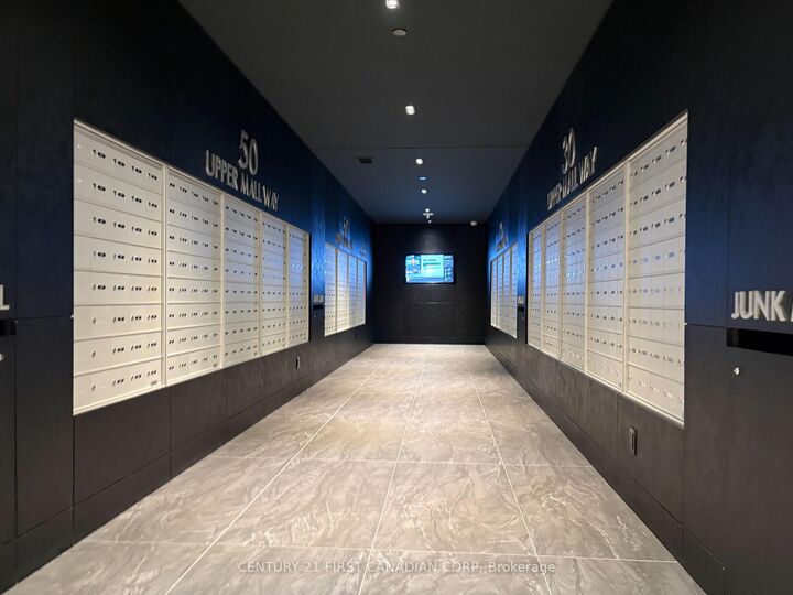 Photo de la propriété: 50 Upper Mall Way B-3011 ON N4J 0L8