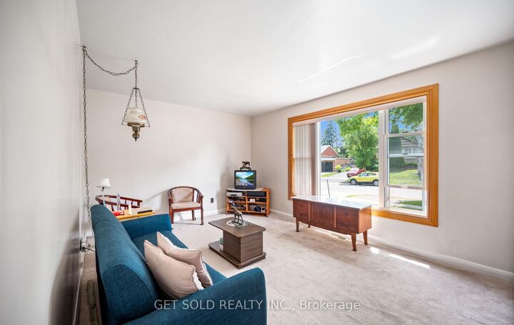Property Photo: 131 Clearbrooke Circle ON M9W 2E9