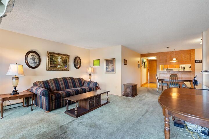 Property Photo:  2605 Windsor Rd #402  BC V8S 5H9 