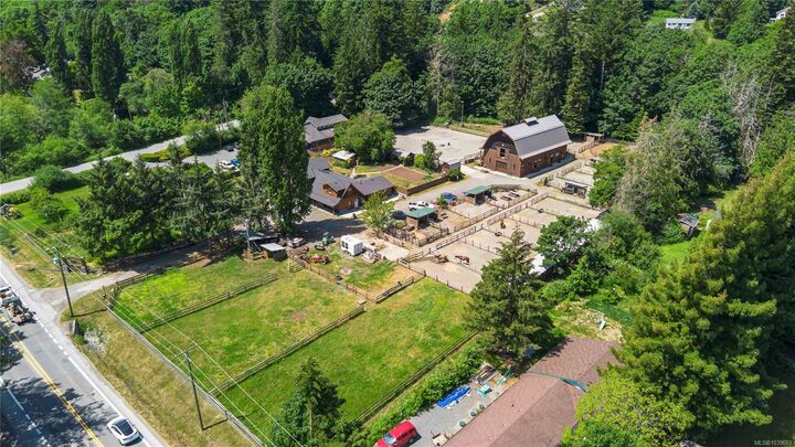 Property Photo: 5480 Sooke Rd BC V9Z 0C7