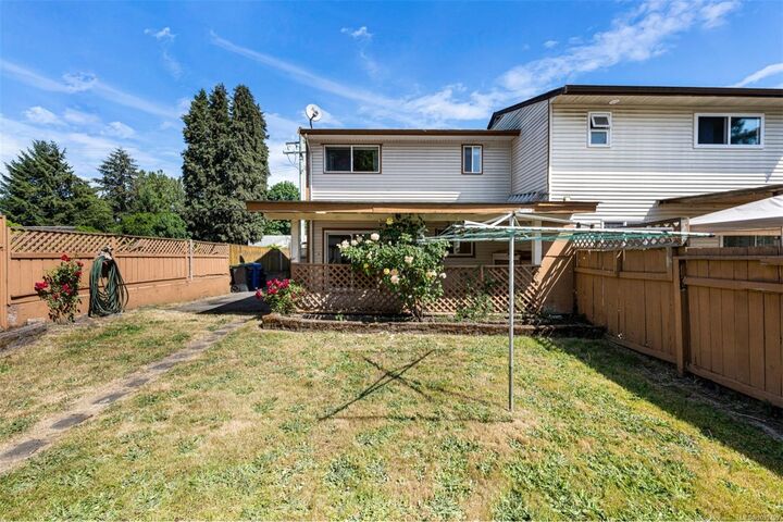 Property Photo: 630 Dobson Rd BC V9L 2L7