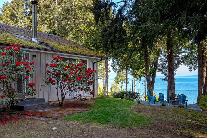 Property Photo: 2519 Lasqueti Rd BC V9K 1Z1