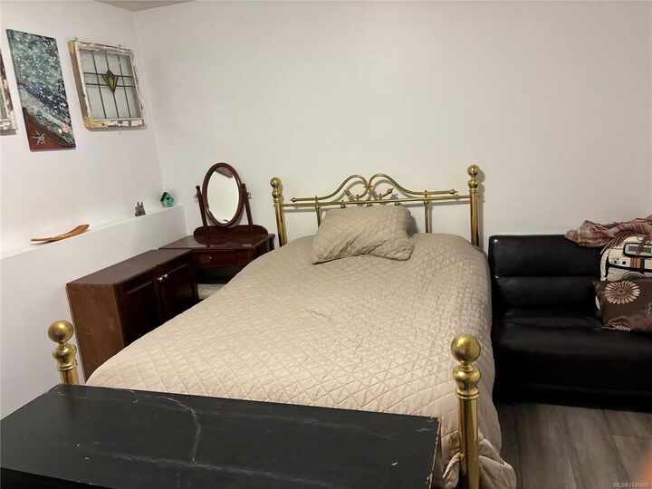 Property Photo:  889 Highwood Dr  BC V9M 1B3 