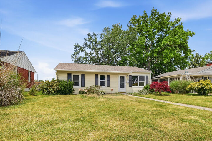Property Photo:  621 S Douglas Avenue  OH 45505 