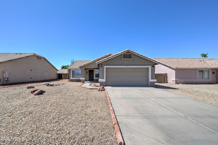 Property Photo:  1337 W 15th Avenue  AZ 85120 