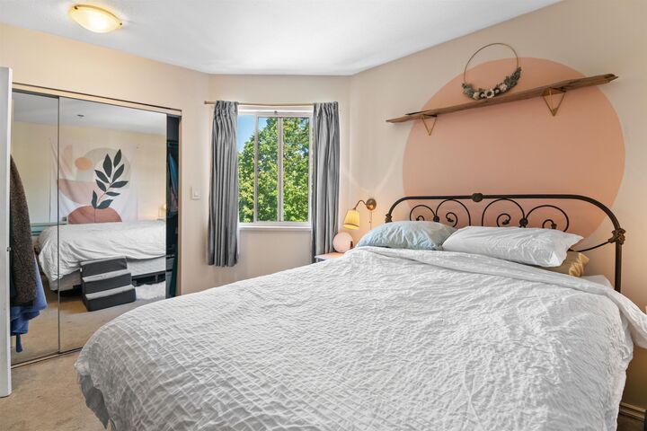 Property Photo:  120 Garden Drive Ph1  BC V5L 4P4 