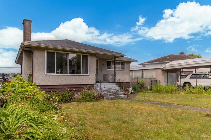 Property Photo: 3185 E 16th Avenue BC V5M 2M7