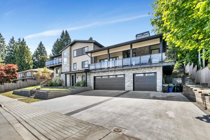 Property Photo: 20562 46B Avenue BC V3A 8J9