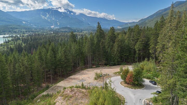 Property Photo: 8591 Ashleigh McIvor Drive BC V8E 1L9