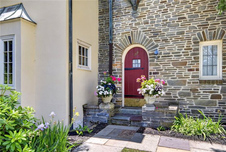 Property Photo:  306 Ithaca Road  NY 14850 