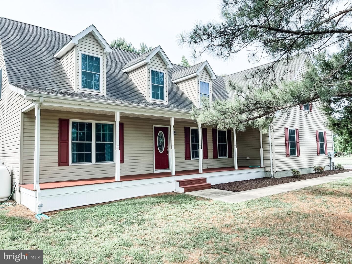 Property Photo:  18162 White Tail Way  MD 20684 