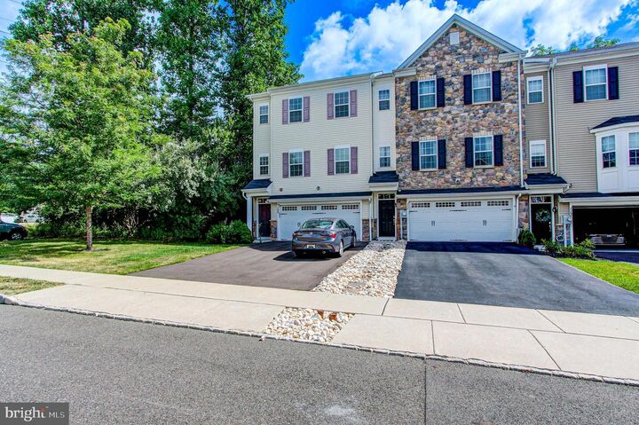 Property Photo: 109 Master Avenue PA 19053
