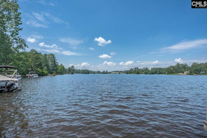 Property Photo: 5921 Lakeshore SC 29206