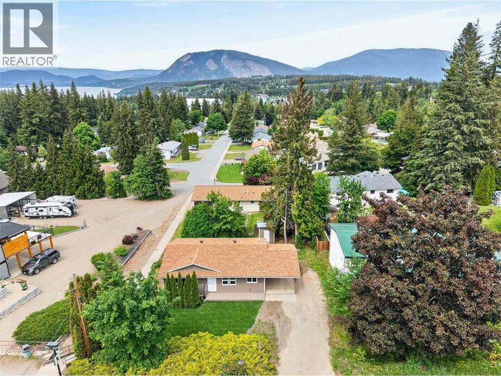 Property Photo: 2731 Okanagan Avenue Northeast BC V1E 2T1