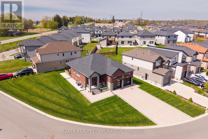 Property Photo:  2980 Doyle Drive  ON N6M 0G8 