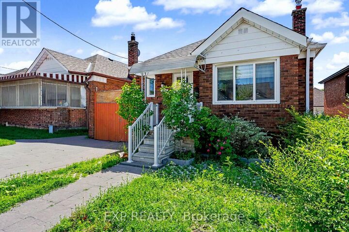Property Photo: 1788 Keele Street ON M6M 3X1